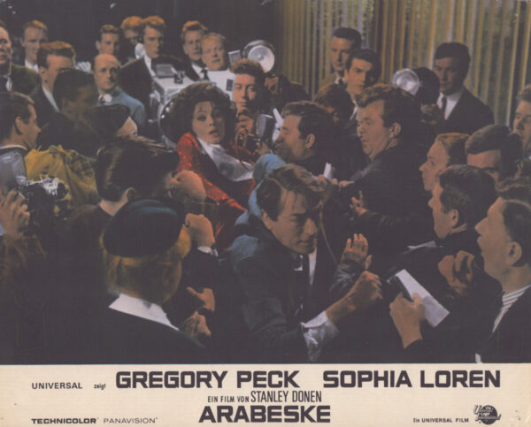 Arabeske (Gregory Peck, Sophia Loren) – Bild 4