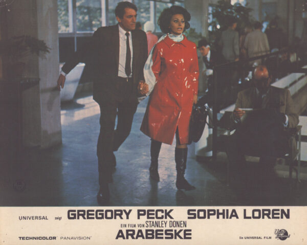 Arabeske (Gregory Peck, Sophia Loren) – Bild 12
