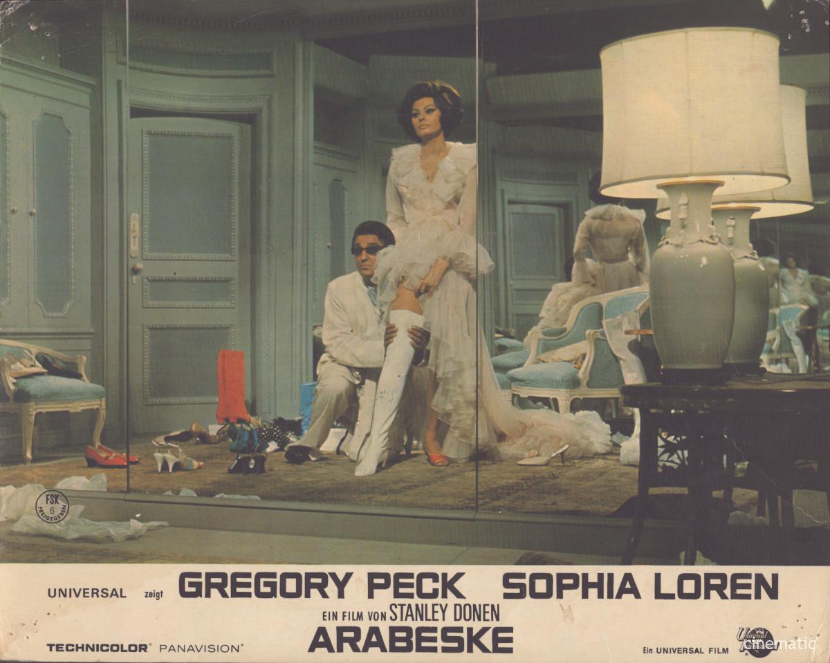 Arabeske (Gregory Peck, Sophia Loren) – Bild 13