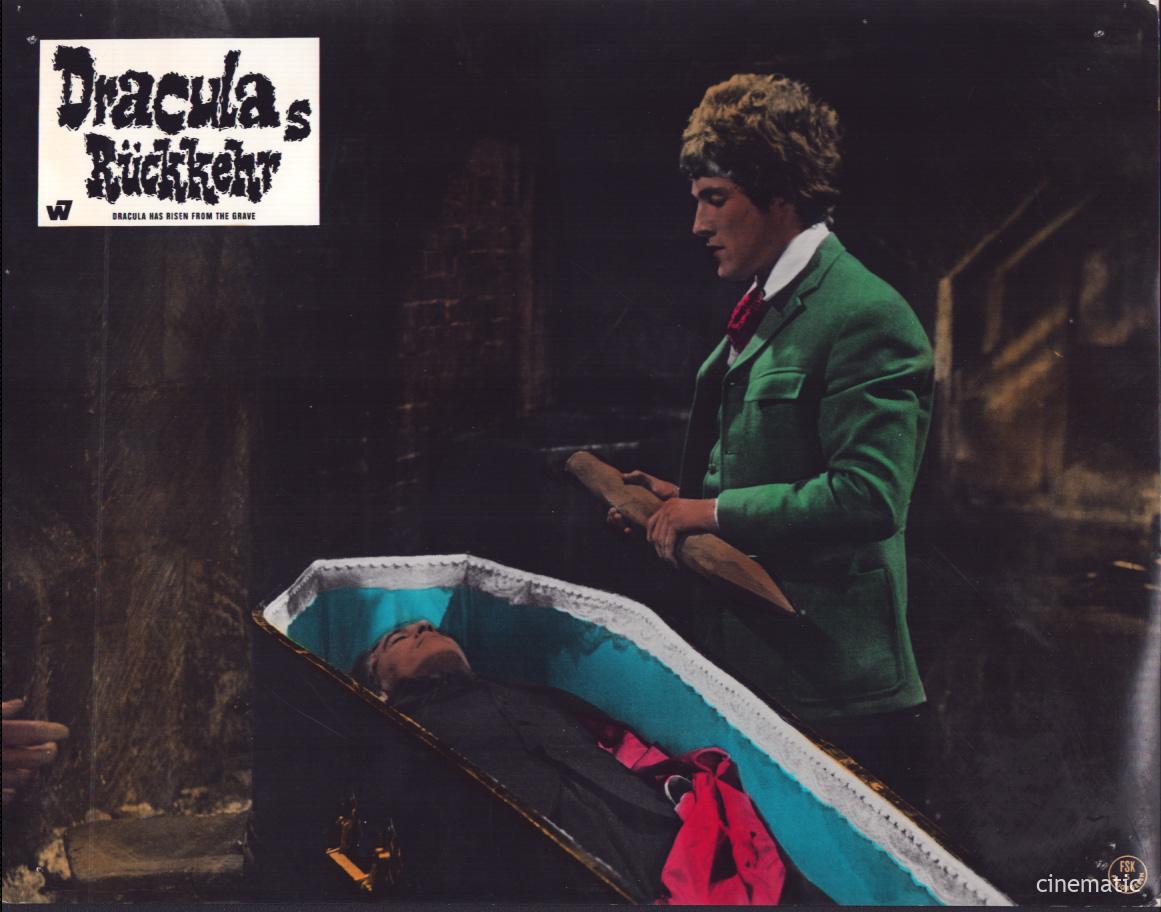 Draculas Rückkehr (Christopher Lee) – Bild 6