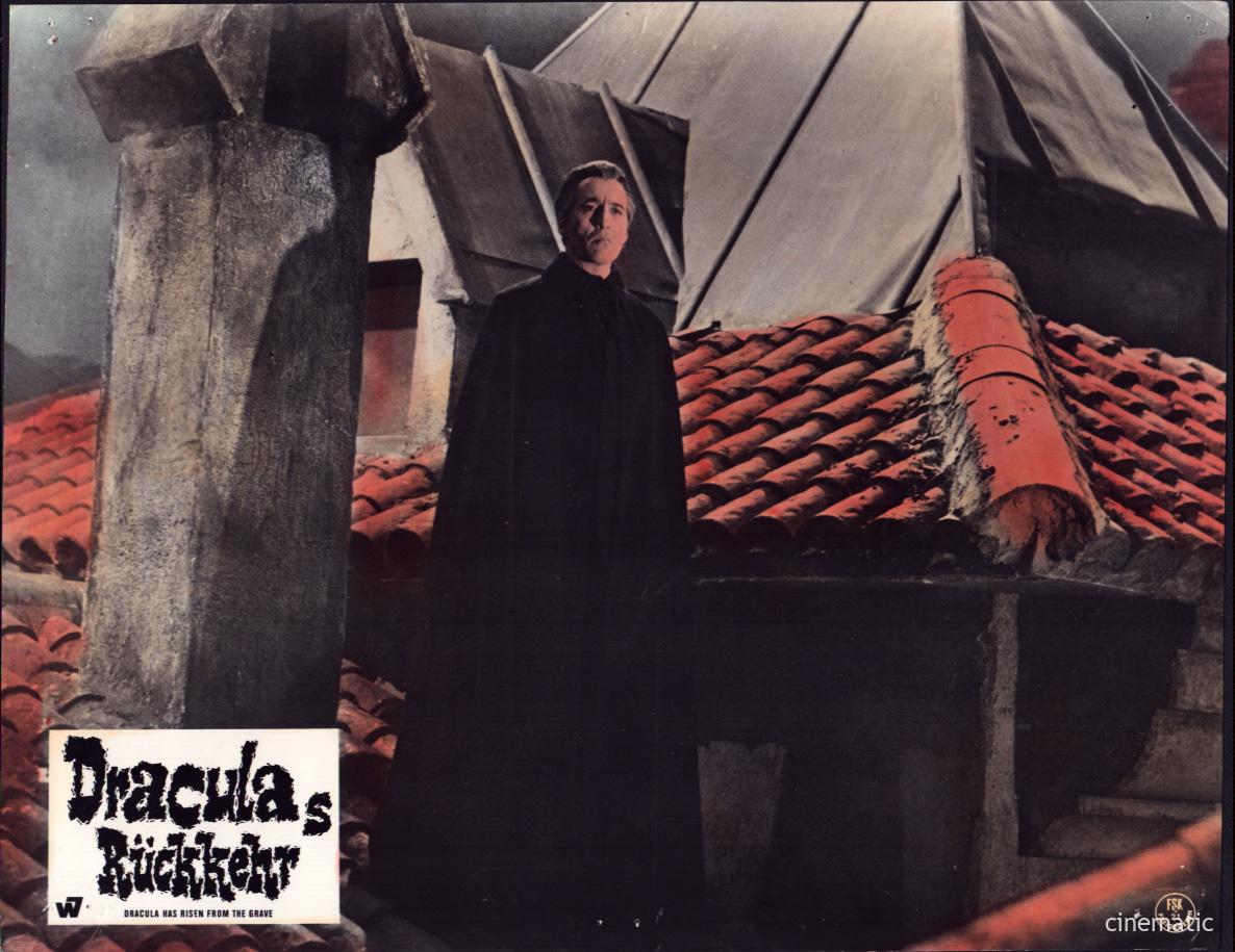 Draculas Rückkehr (Christopher Lee) – Bild 22