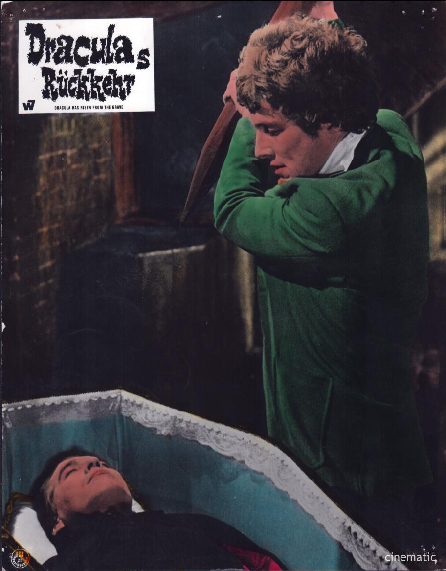 Draculas Rückkehr (Christopher Lee) – Bild 24