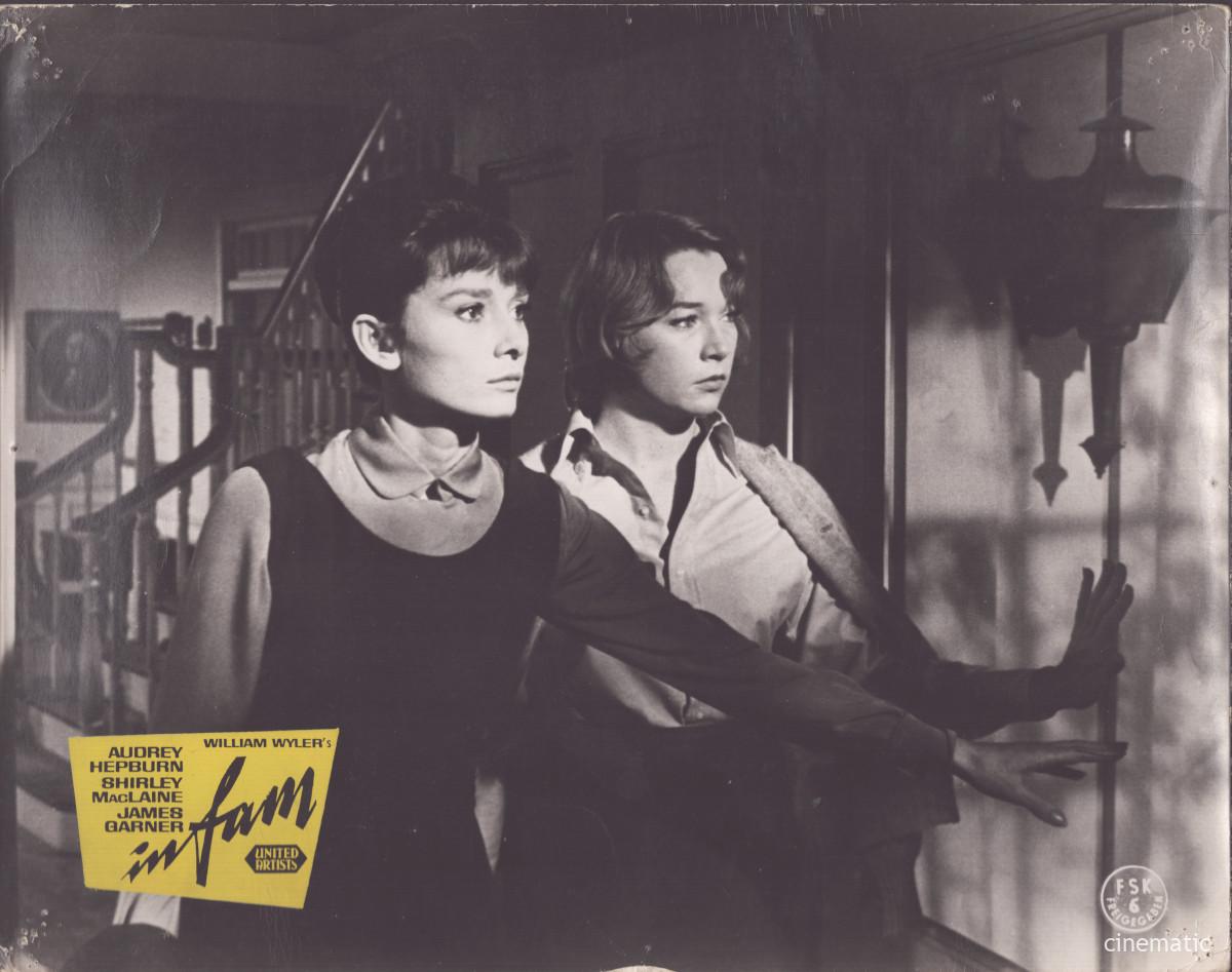 Infam (Audrey Hepburn, Shirley MacLaine) – Bild 7