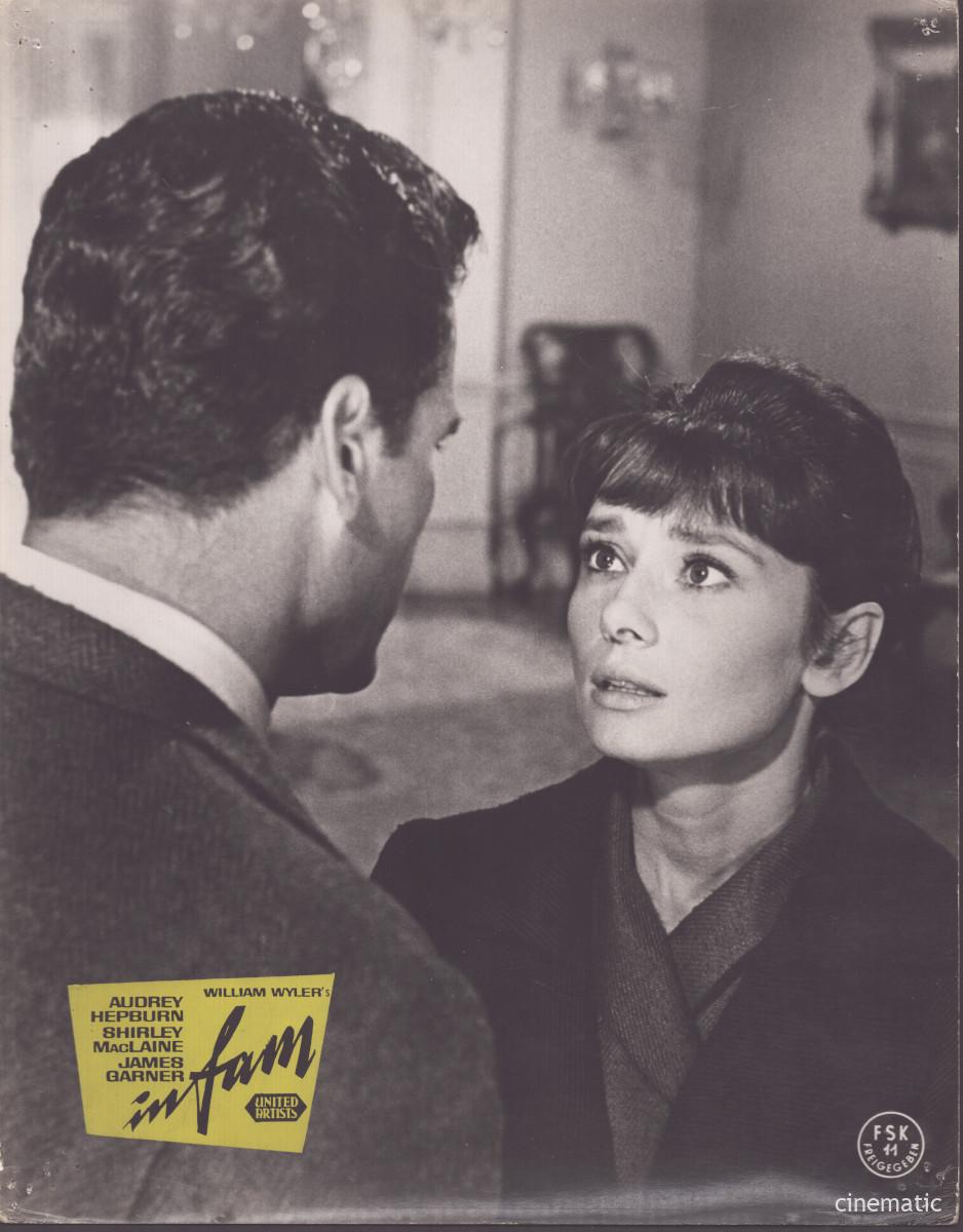 Infam (Audrey Hepburn, Shirley MacLaine) – Bild 12